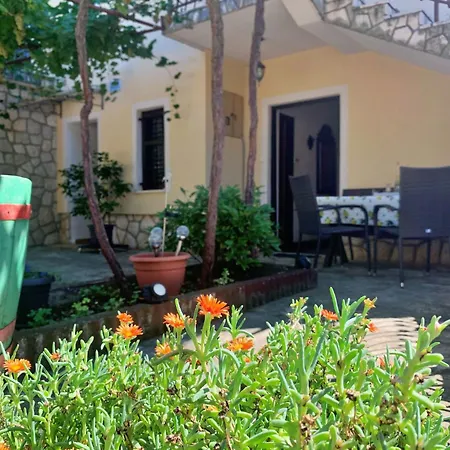 Santic By Interhome *