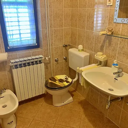 Santic By Interhome * Čižići