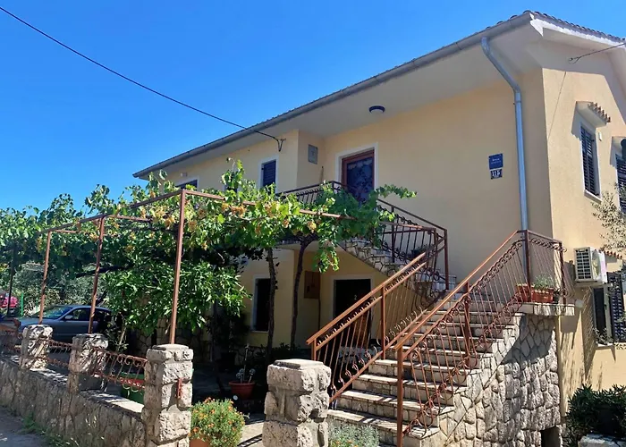 Santic By Interhome *